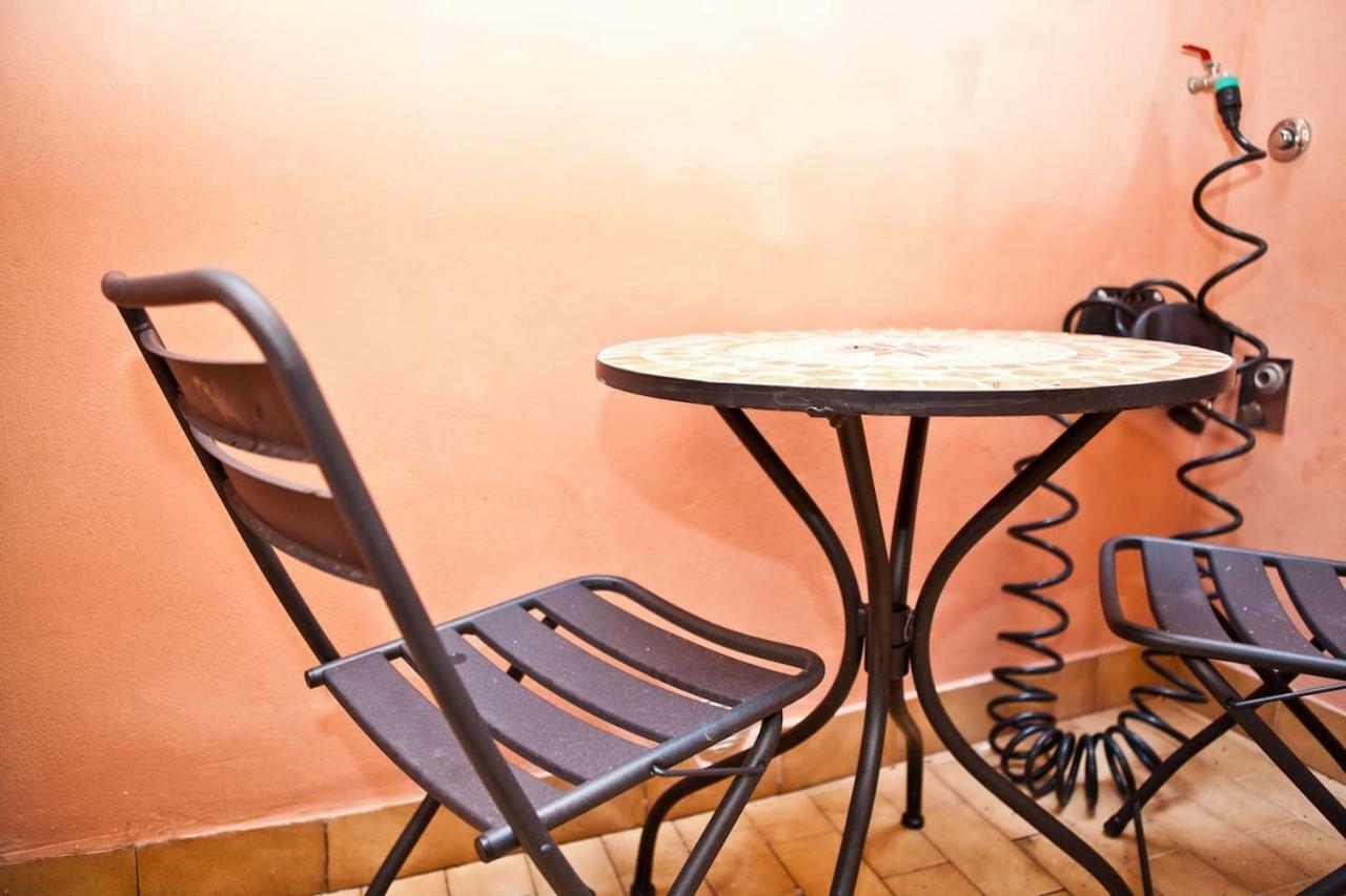 The Heart Of Trastevere Рим Екстериор снимка
